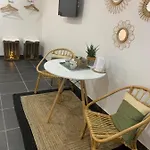 Aux Fines Bulles D Hotes Отель типа 