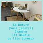 Aux Fines Bulles D Hotes Отель типа 