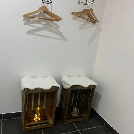 Oda ve Kahvaltı Aux Fines Bulles D Hotes Neuve-Maison