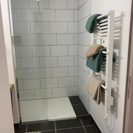 Aux Fines Bulles D Hotes Oda ve Kahvaltı