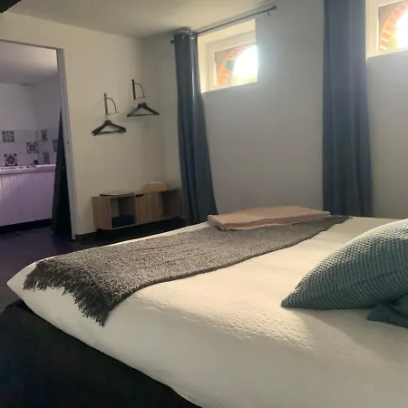 Bed and breakfast Aux Fines Bulles Et D Hotes *